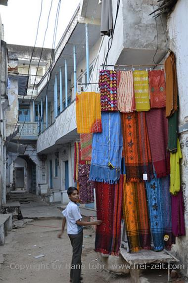 05 Deogarh,_Bazaar-Walk_DSC4760_b_H600